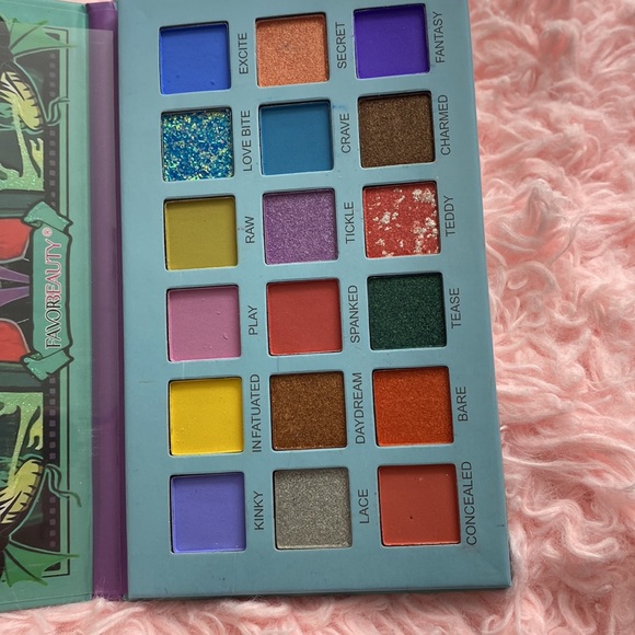 One villion Dollars - Picture 3 of 5